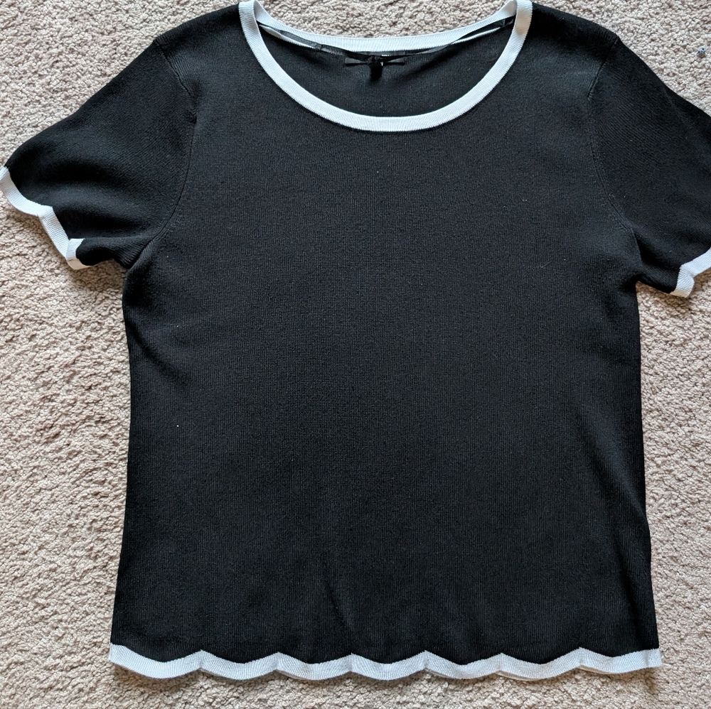 Cable & Gauge Black Top with White Trim